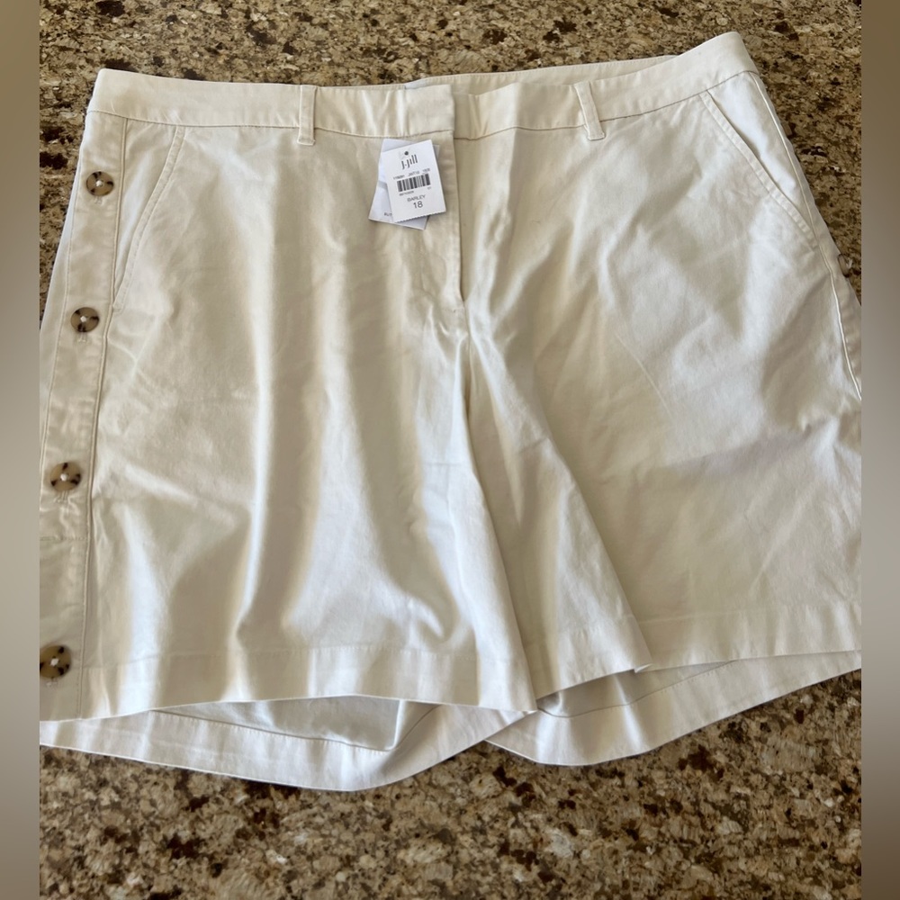 J Jill size 18 ladies shorts, side buttons.